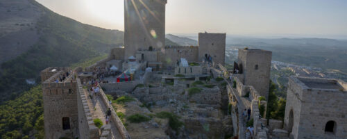 El castillo de Jaén recupera su espíritu medieval con un campamento del siglo XIII