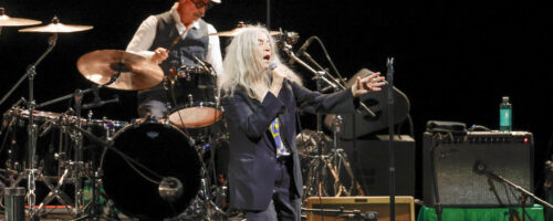 Patti Smith libera sus caballos 50 años después y corren bravos por el Teatro Real