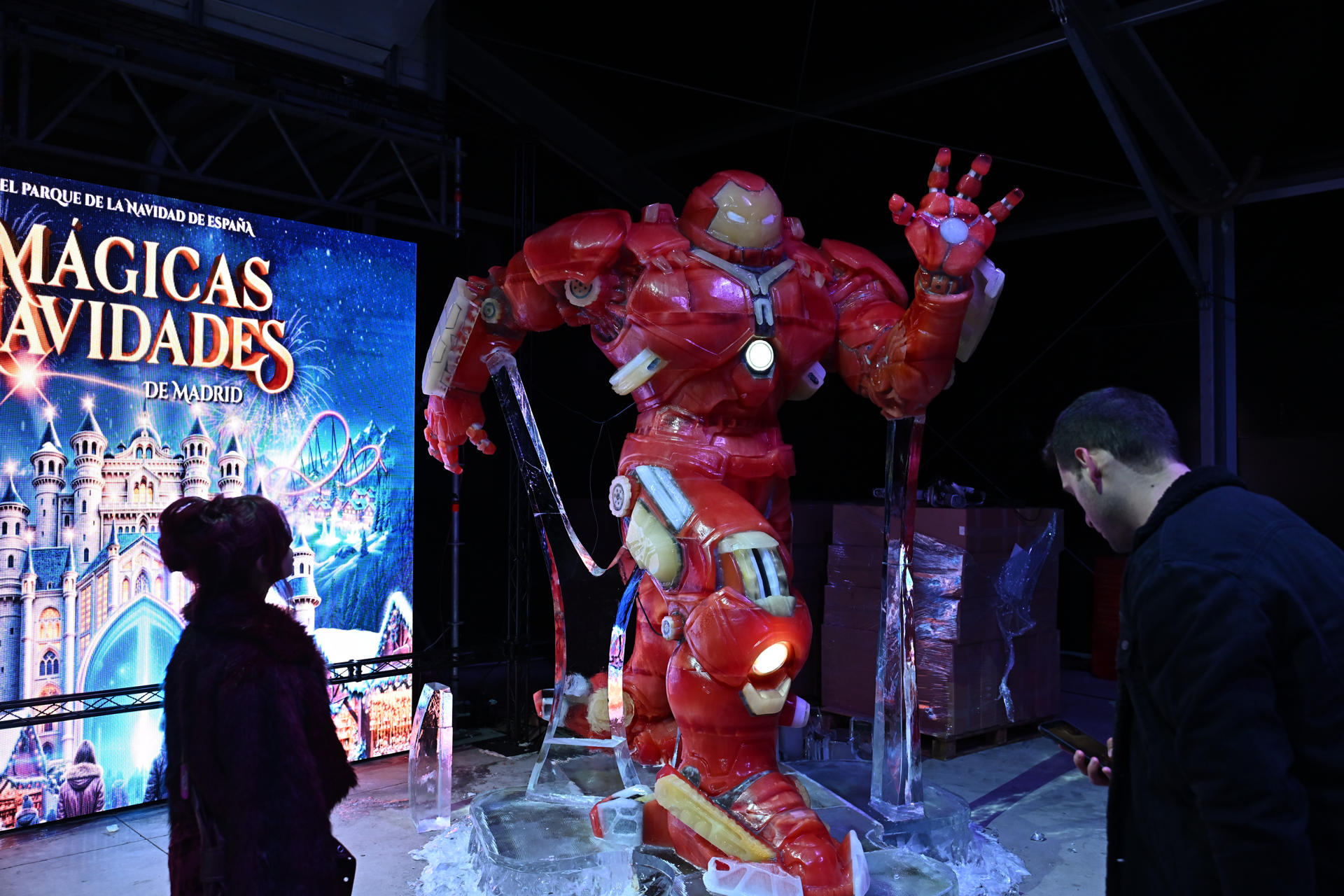 Lee más sobre el artículo Comienza el Ice Festival en Madrid con esculturas de hielo de artistas de todo el mundo