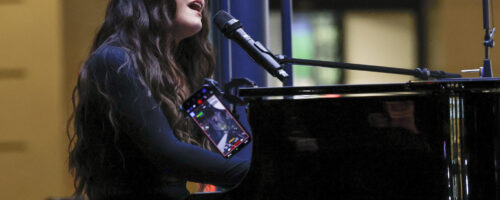 Amaia, Dellafuente, Israel Fernández y Yerai Cortés desatan la locura en la Puerta del Sol